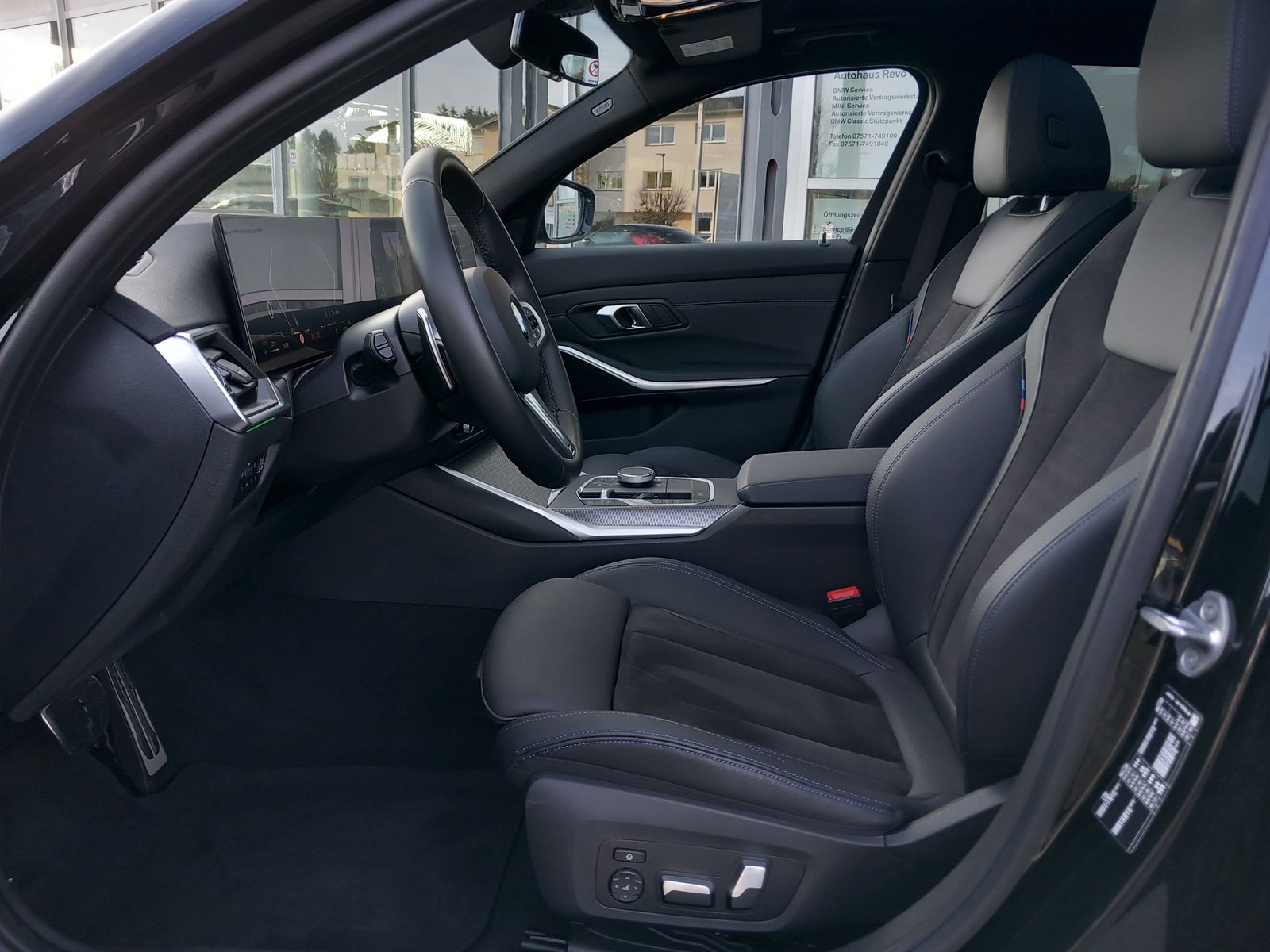 BMW 320d Touring Aut MSport - Samsaru's Car Outlet