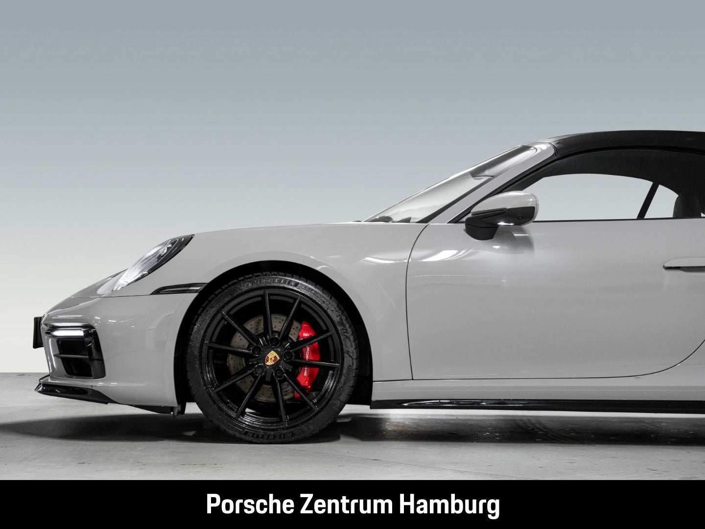 Porsche 992 (911) Carrera 4S Cabriolet Sportabgas BOSE