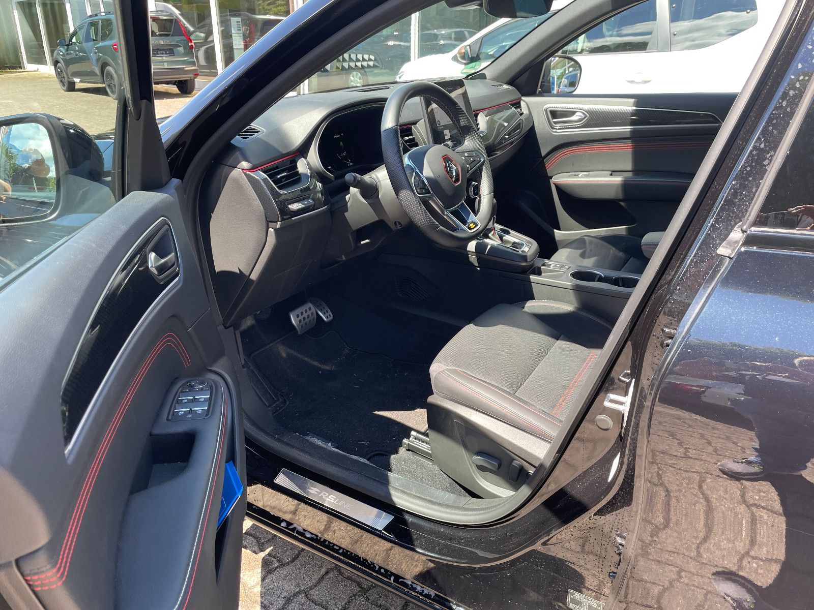 Renault Arkana R.S. Line TCe160 EDC - Samsaru's Car Outlet