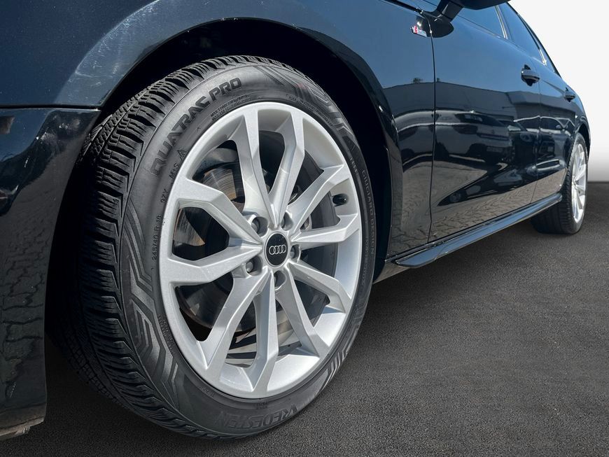 Audi A4 Avant 35 TFSI S tronic S line - Samsaru's Car Outlet