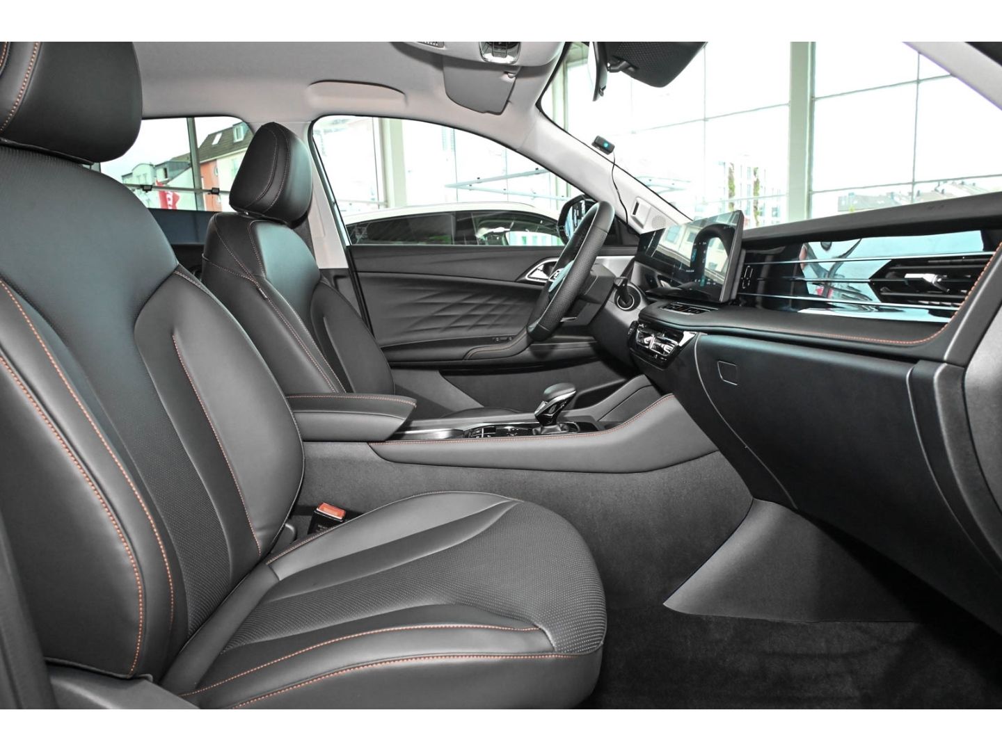MG HS 1.5 Hybrid+ Luxury HEV LUX MY25 StandHZG  Nav