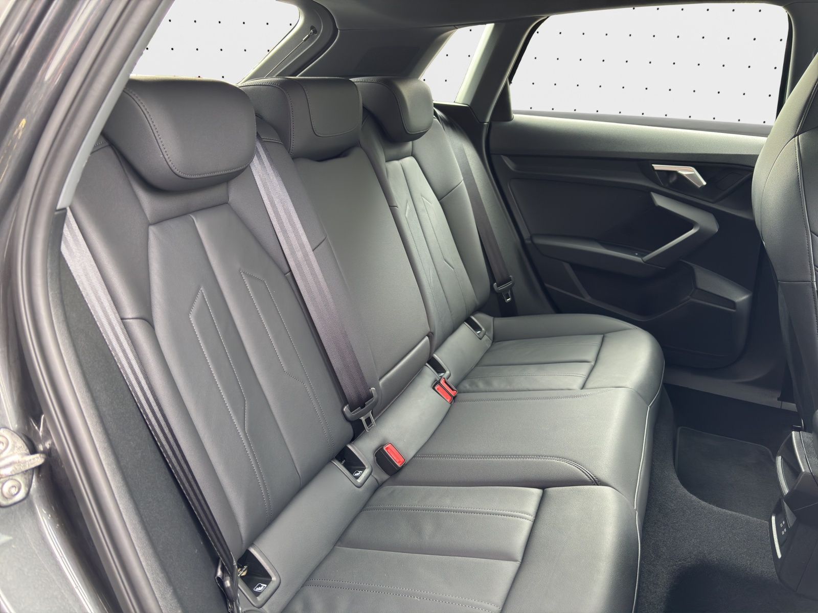 Audi A3 Sportback 35 TFSI S tronic S LINE *PANO*AHK*