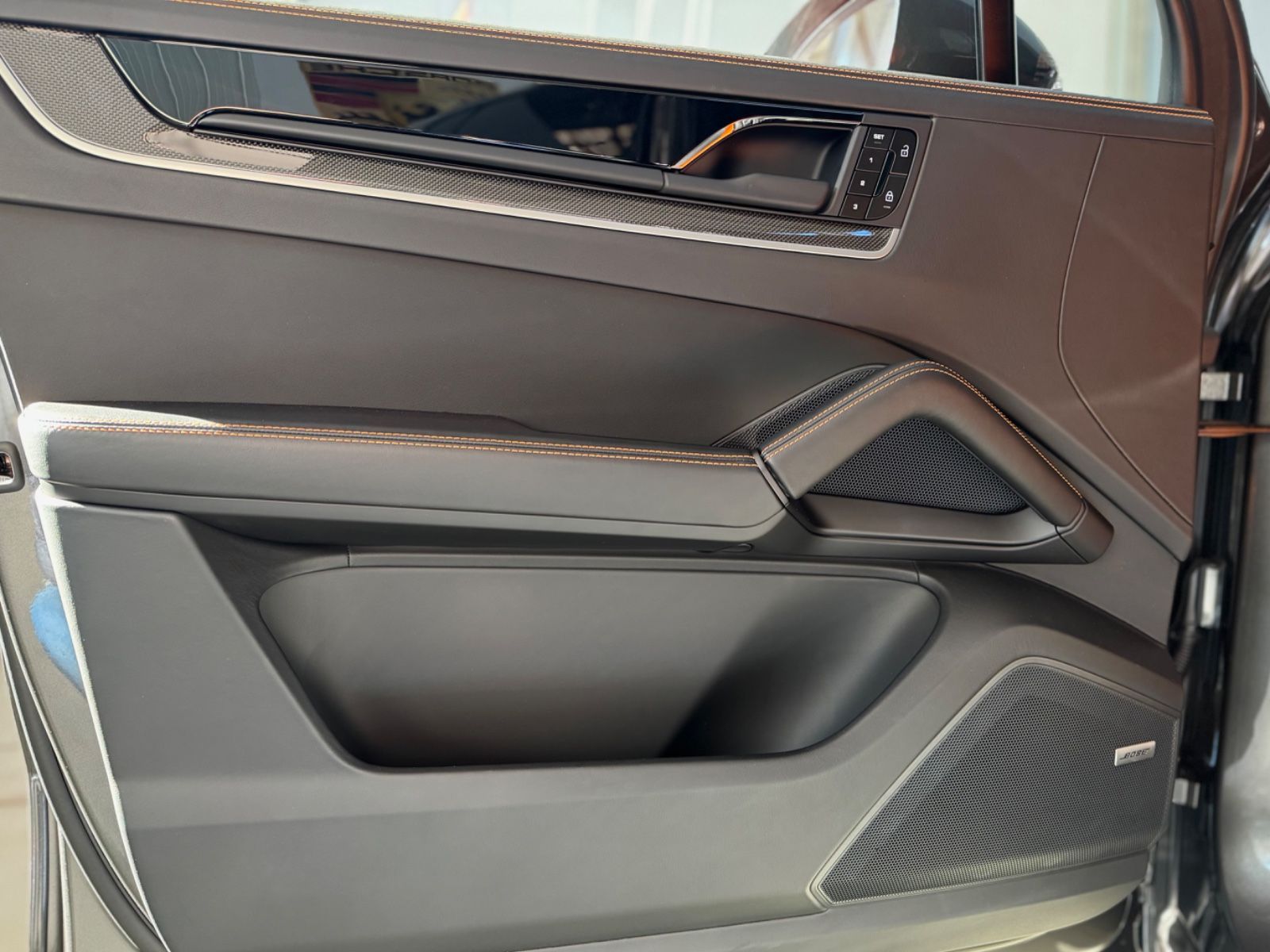 Porsche Cayenne E-Hybrid SB SH MATRIX HAL PANO LUFT TOP