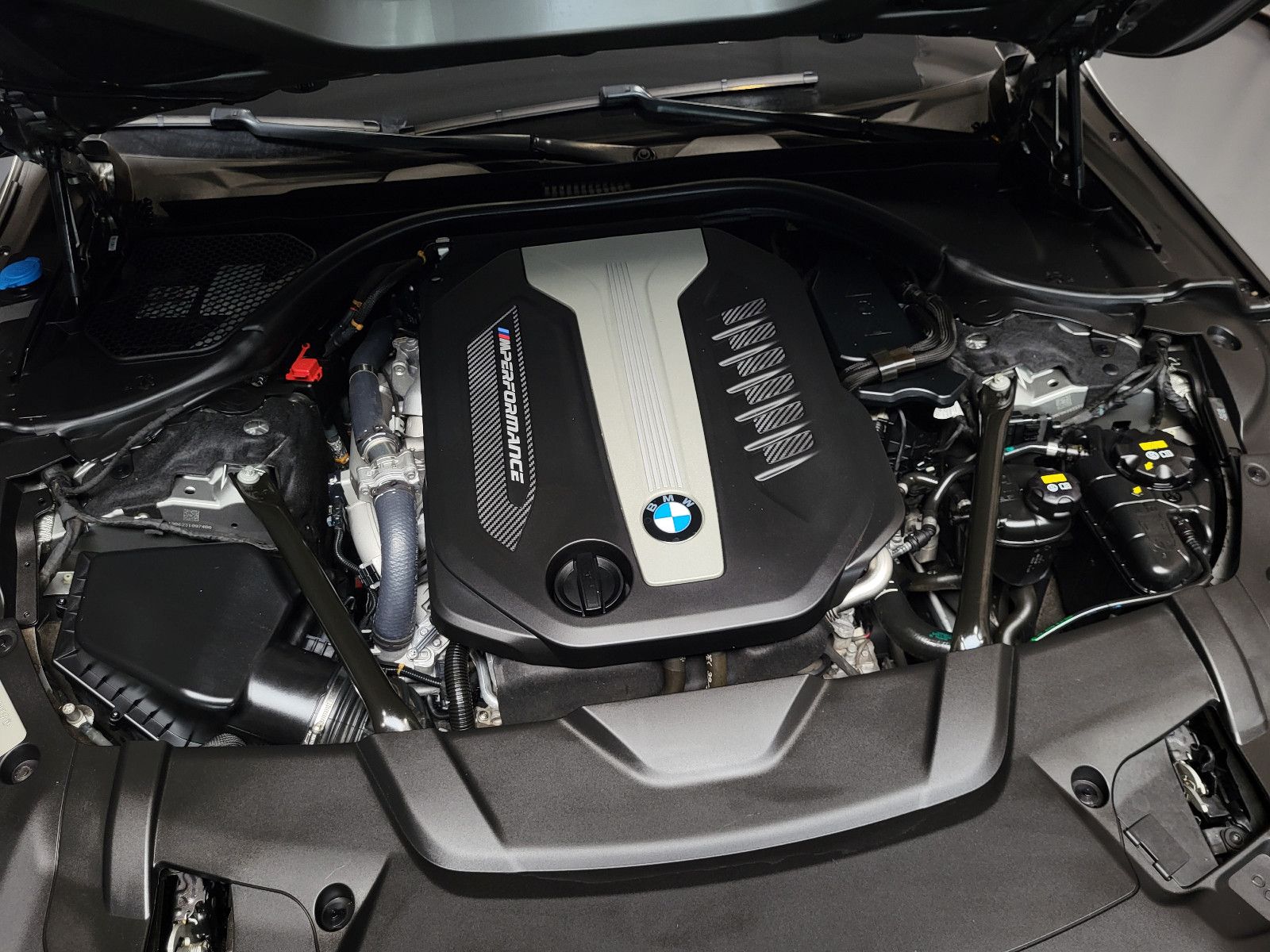 BMW 750 d xDrive M Sport *TOP Ausstattung*