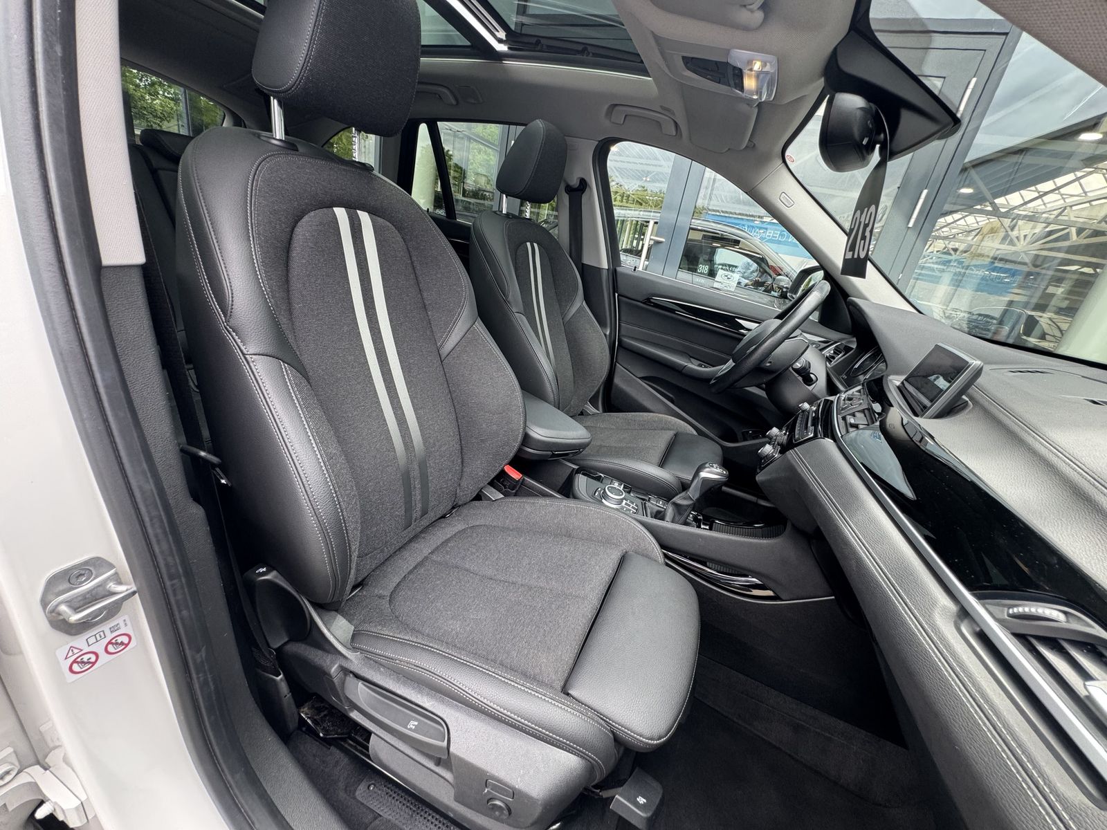 BMW X1 xDrive25e Sport Line - Samsaru's Car Outlet