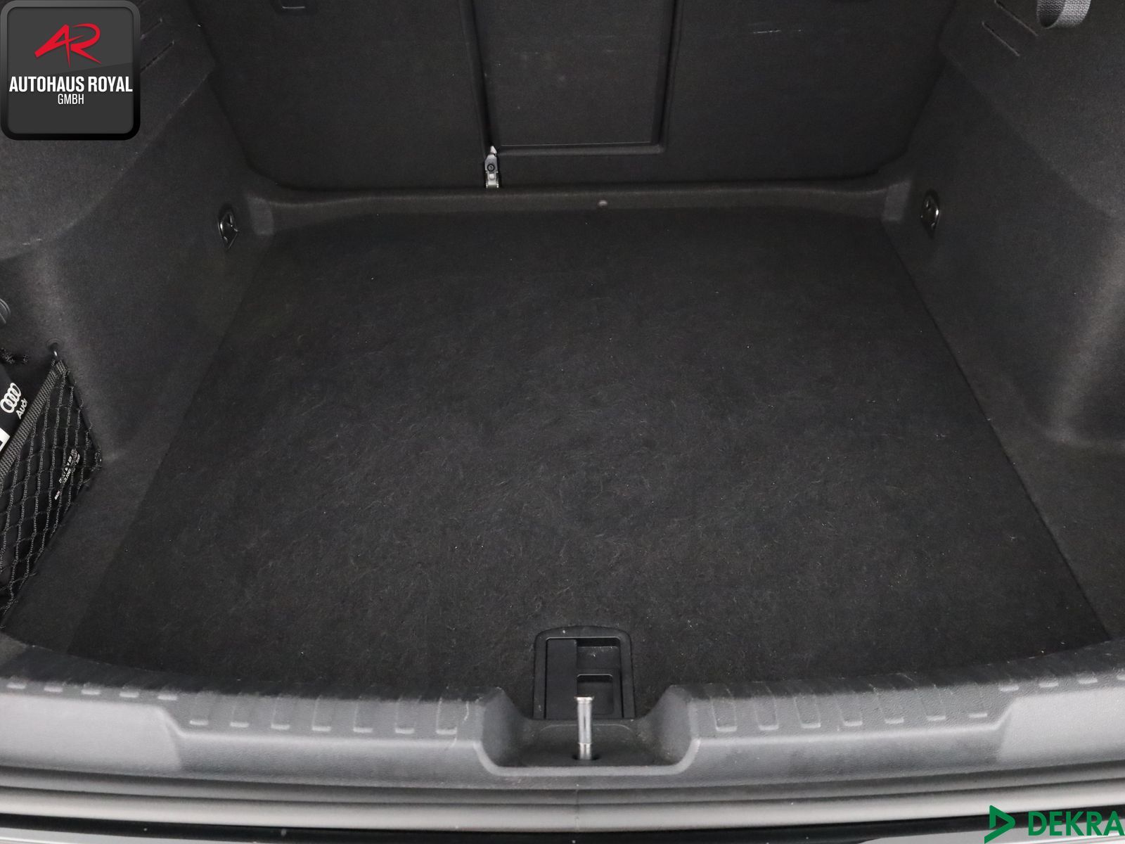 Audi A3 Limousine 35 TFSI S LINE - Samsaru's Car Outlet