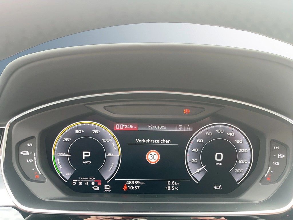 Audi A8 L 60 TFSI e quattro - Samsaru's Car Outlet