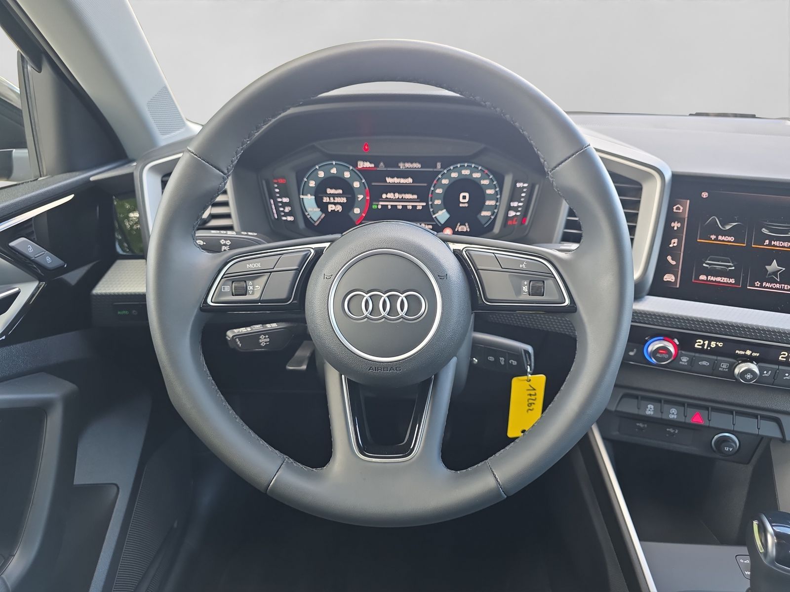 Audi A1 Sportback 25 1.0 TFSI S line - Samsaru's Car Outlet