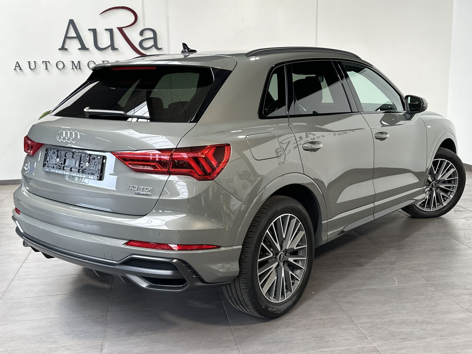 Audi Q3 40 TDI Quattro S-Line - Samsaru's Car Outlet