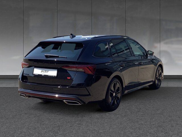 Skoda OCTAVIA COMBI TDI DSG RS - Samsaru's Car Outlet