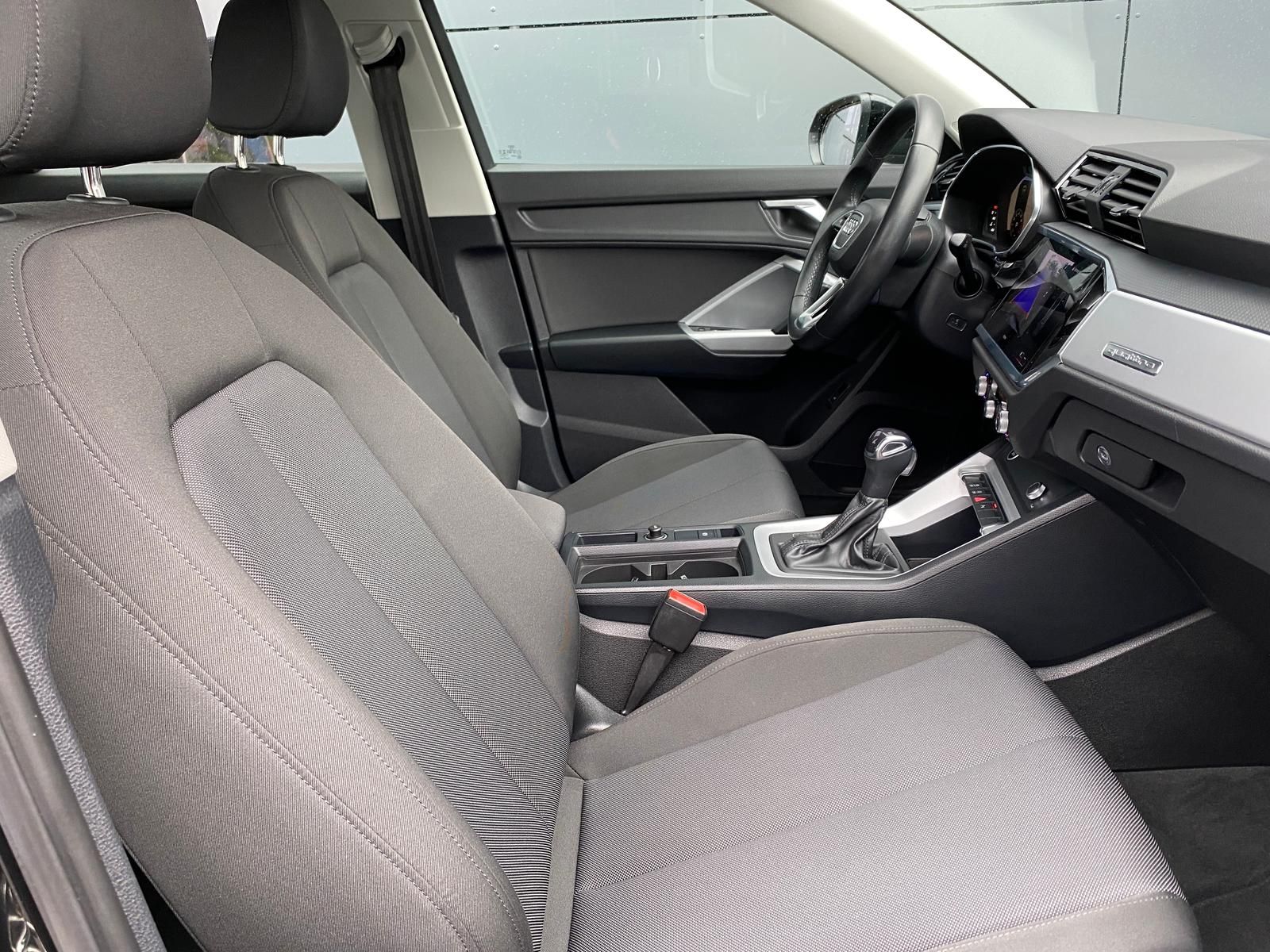Audi Q3 40 TFSI quattro S-tronic - Samsaru's Car Outlet