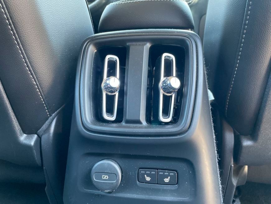 Volvo XC40 T5 Recharge Inscription - Samsaru's Car Outlet