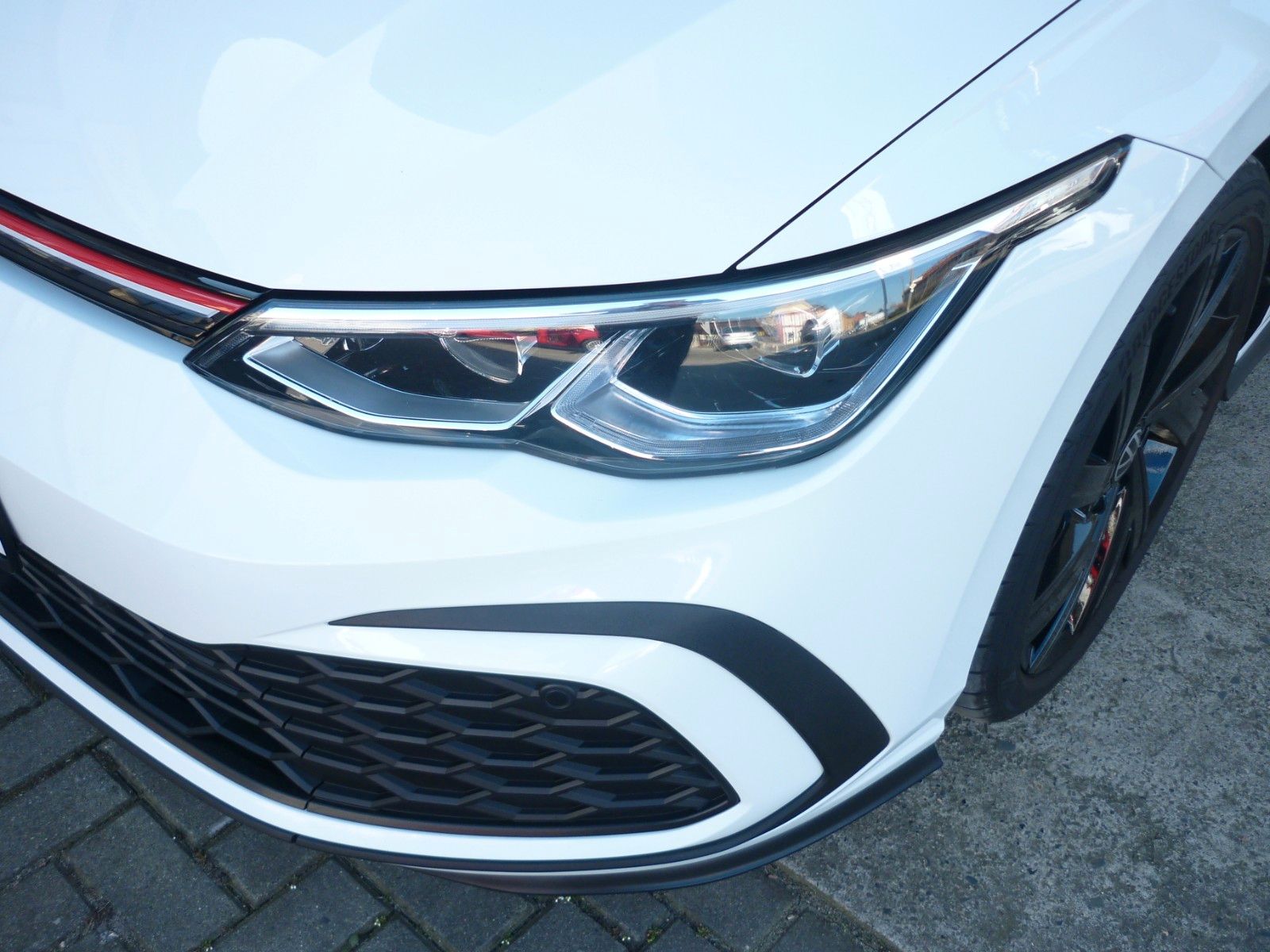 Volkswagen Golf VIII GTI DSG - Samsaru's Car Outlet