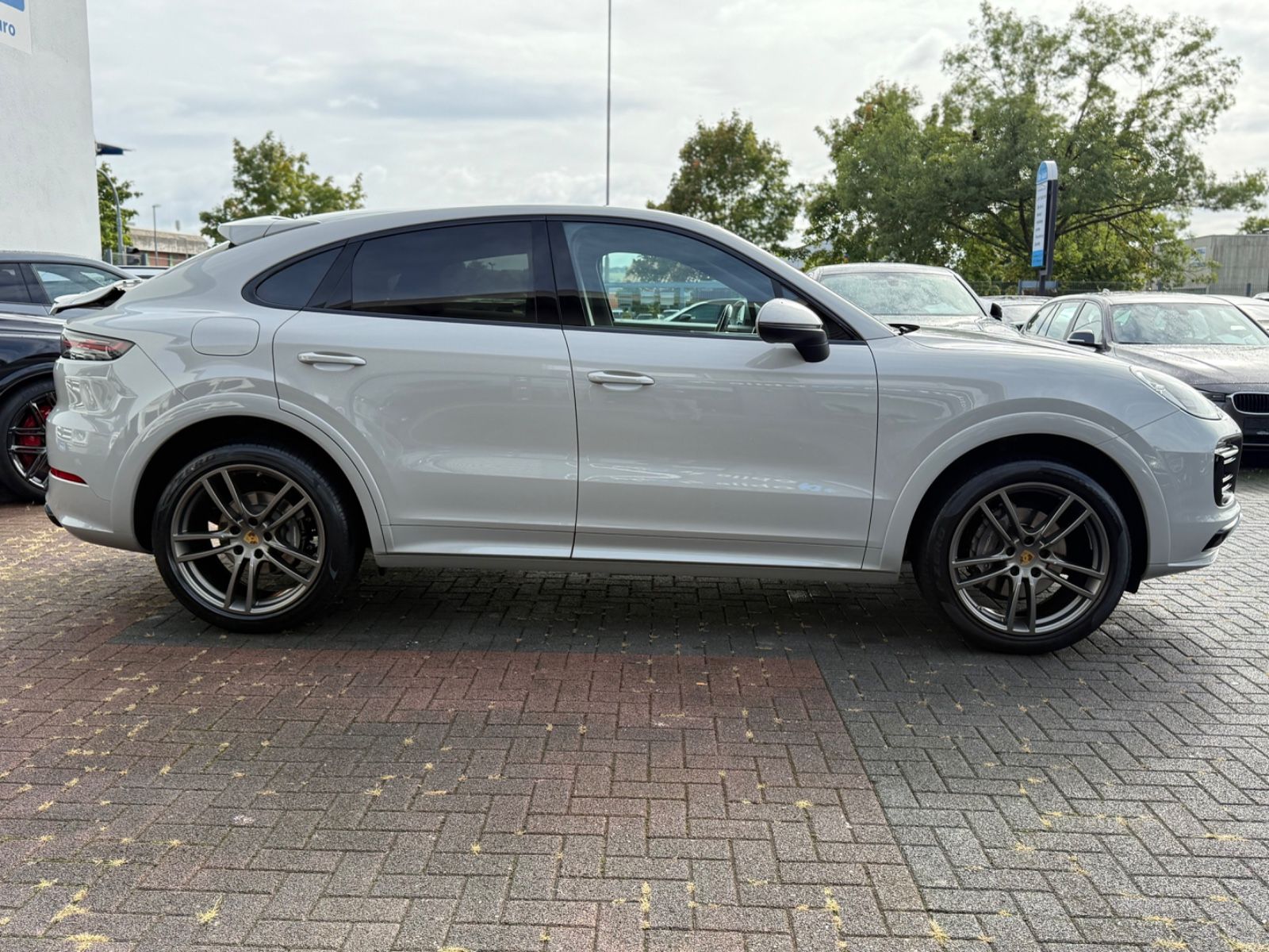 Porsche Cayenne Coupe Platinum Edition *1. Hand *Chrono