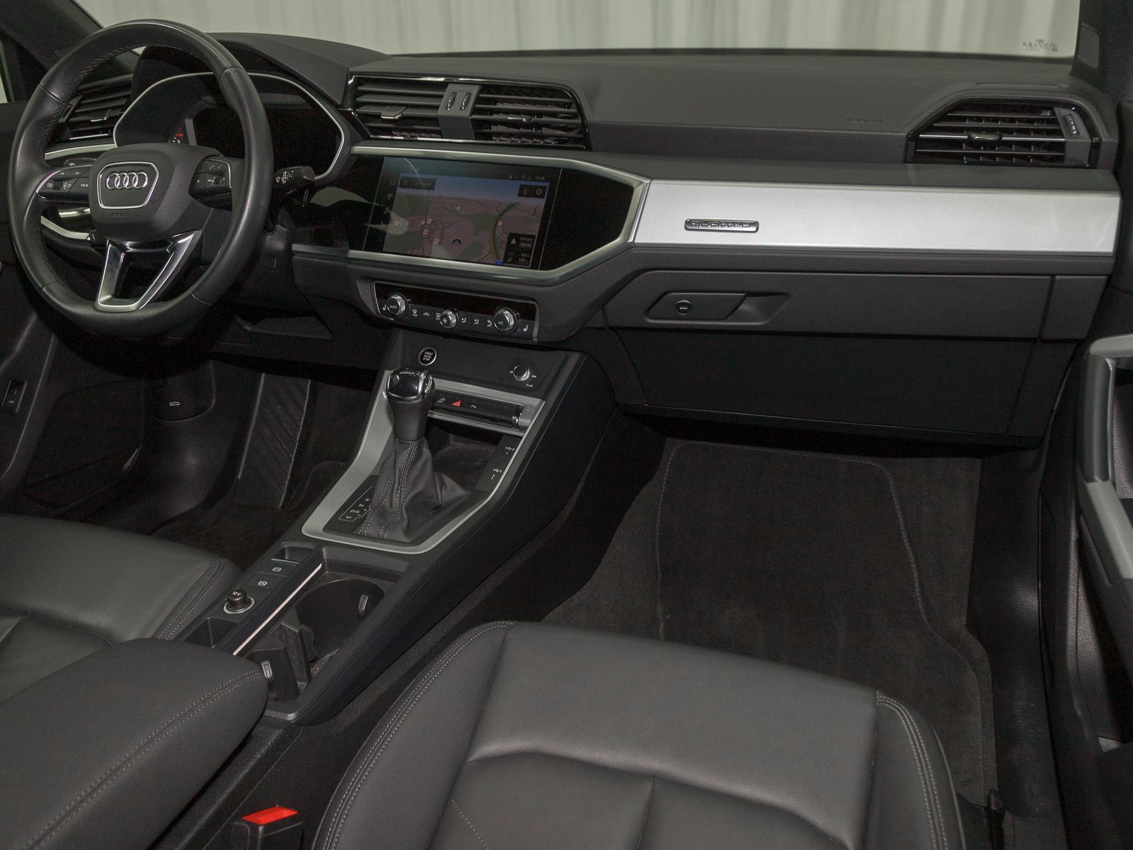 Audi Q3 40 TDI Q S LINE - Samsaru's Car Outlet