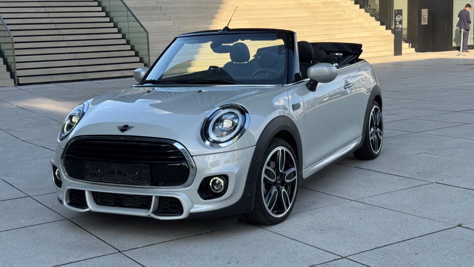 MINI Cabrio John Cooper Works - Samsaru's Car Outlet