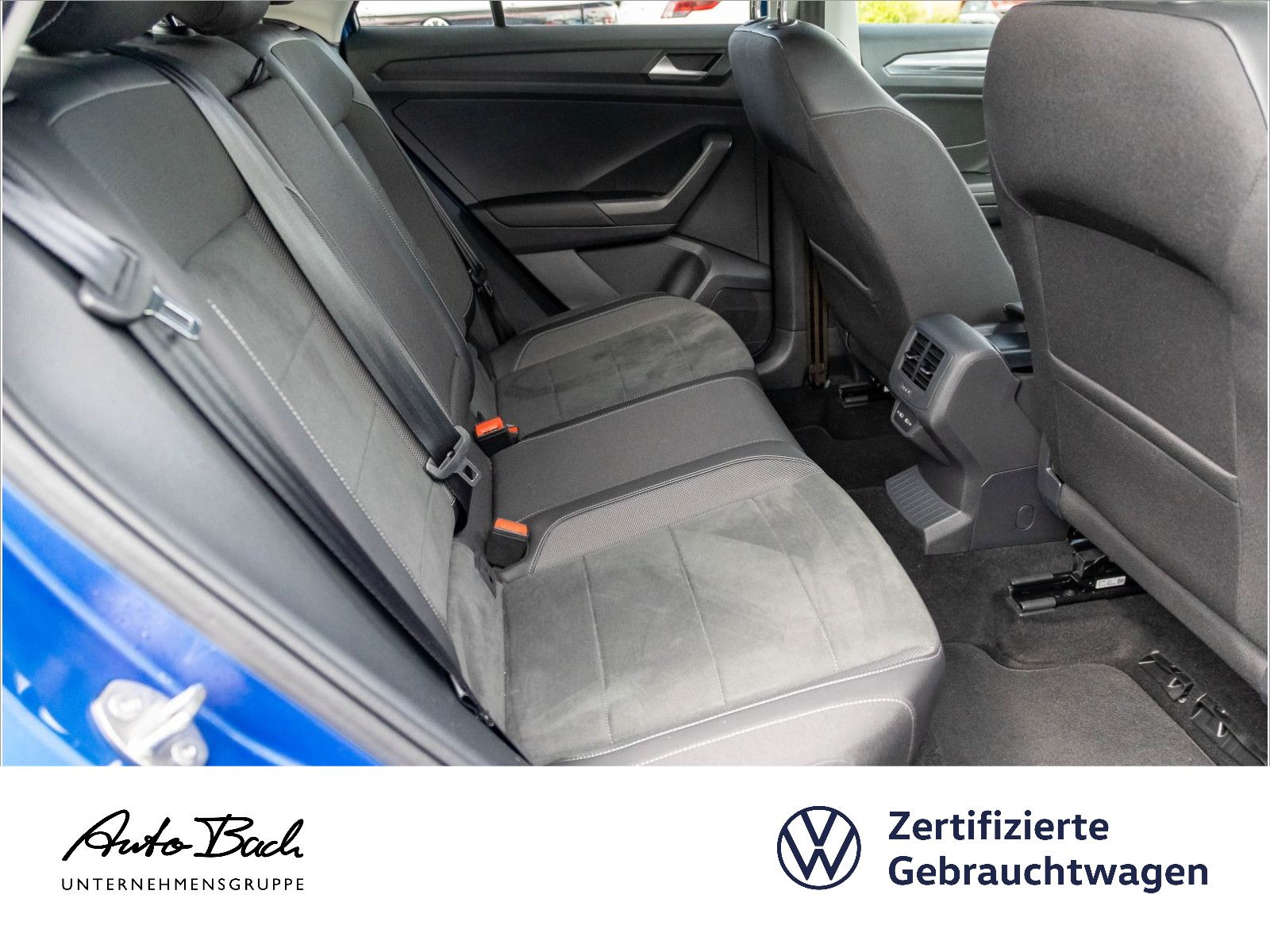 Volkswagen T-Roc 1.0 TSI Style - Samsaru's Car Outlet