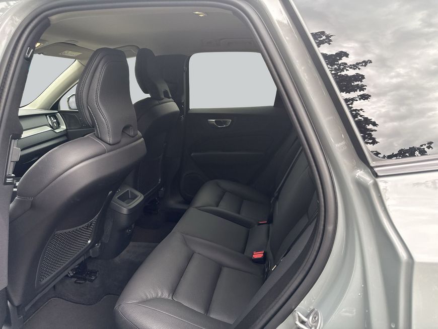 Volvo XC60 B4 D AWD Plus Dark Licht Drive Ass 360°View