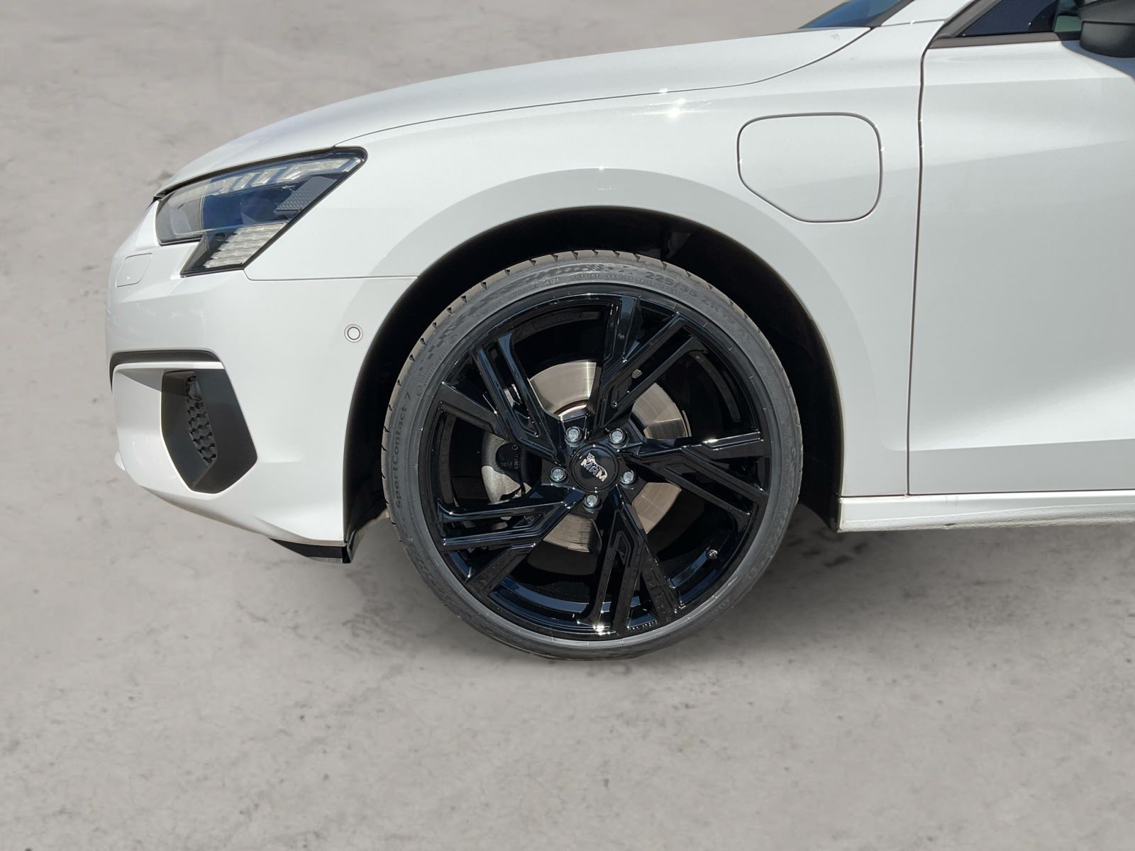 Audi A3 Sportback 40 TFSI e S-line - Samsaru's Car Outlet