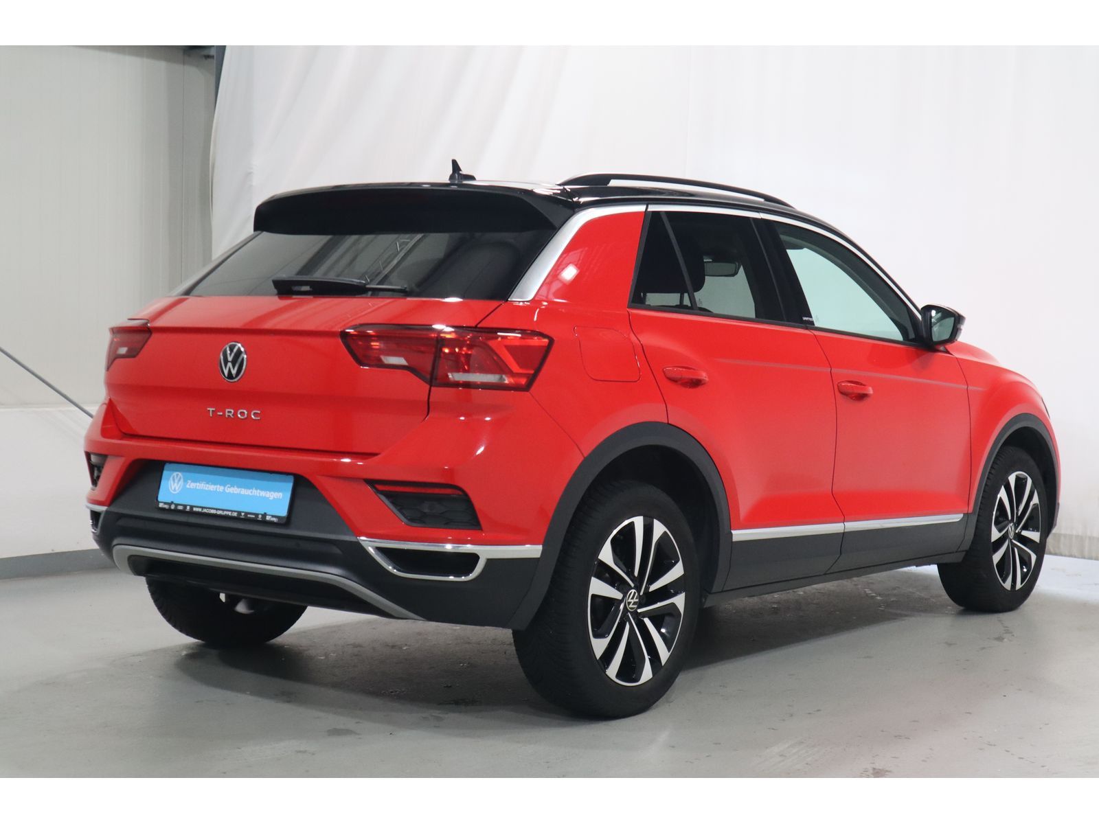 Volkswagen T-Roc 1.0 TSI - Samsaru's Car Outlet
