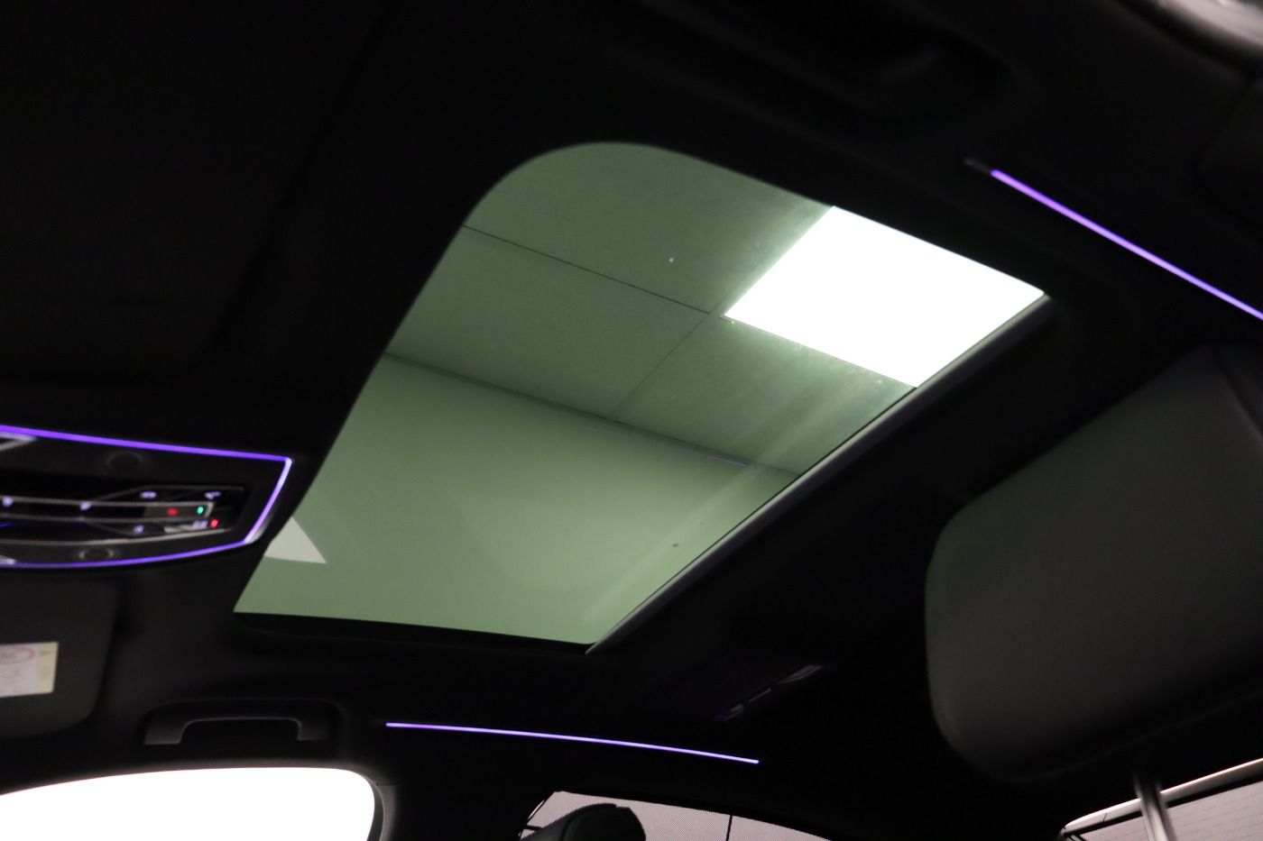 Audi A8 lang 60 TFSI e quattro S line - Samsaru's Car Outlet