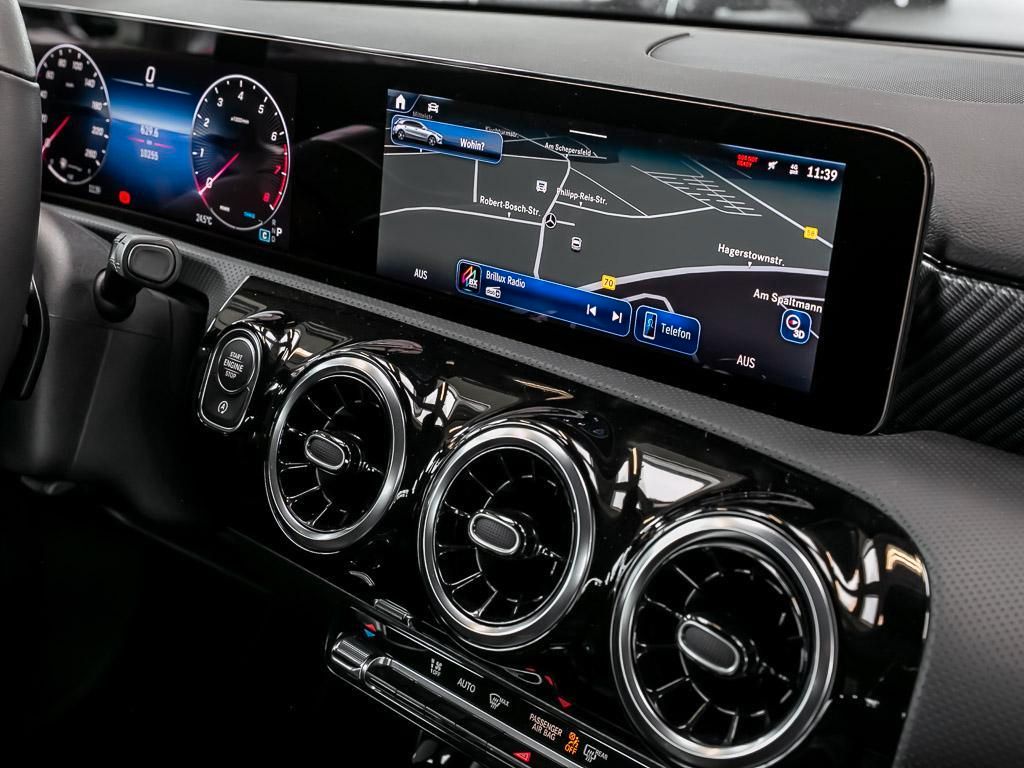 Mercedes-Benz A 180 Progressive - Samsaru's Car Outlet
