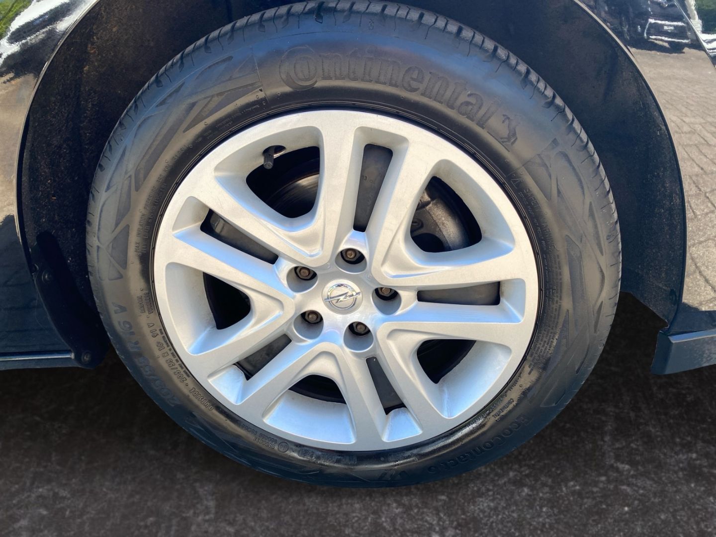 Opel Astra 1.5 D ST Automatik Edition - Samsaru's Car Outlet
