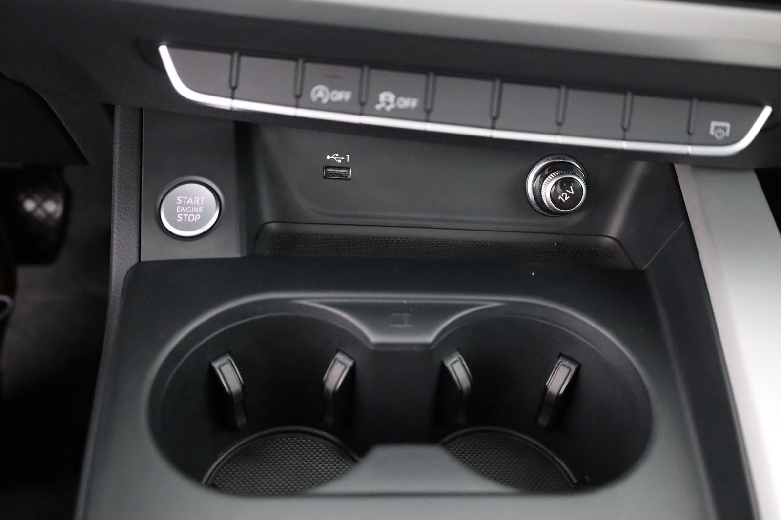 Audi A4 Avant 30 TDI S-Tronic - Samsaru's Car Outlet