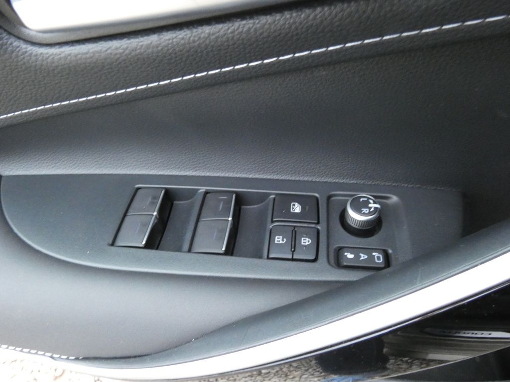Toyota Corolla 2.0 Hybrid Lounge*Matrix LED+Navi+SHZ