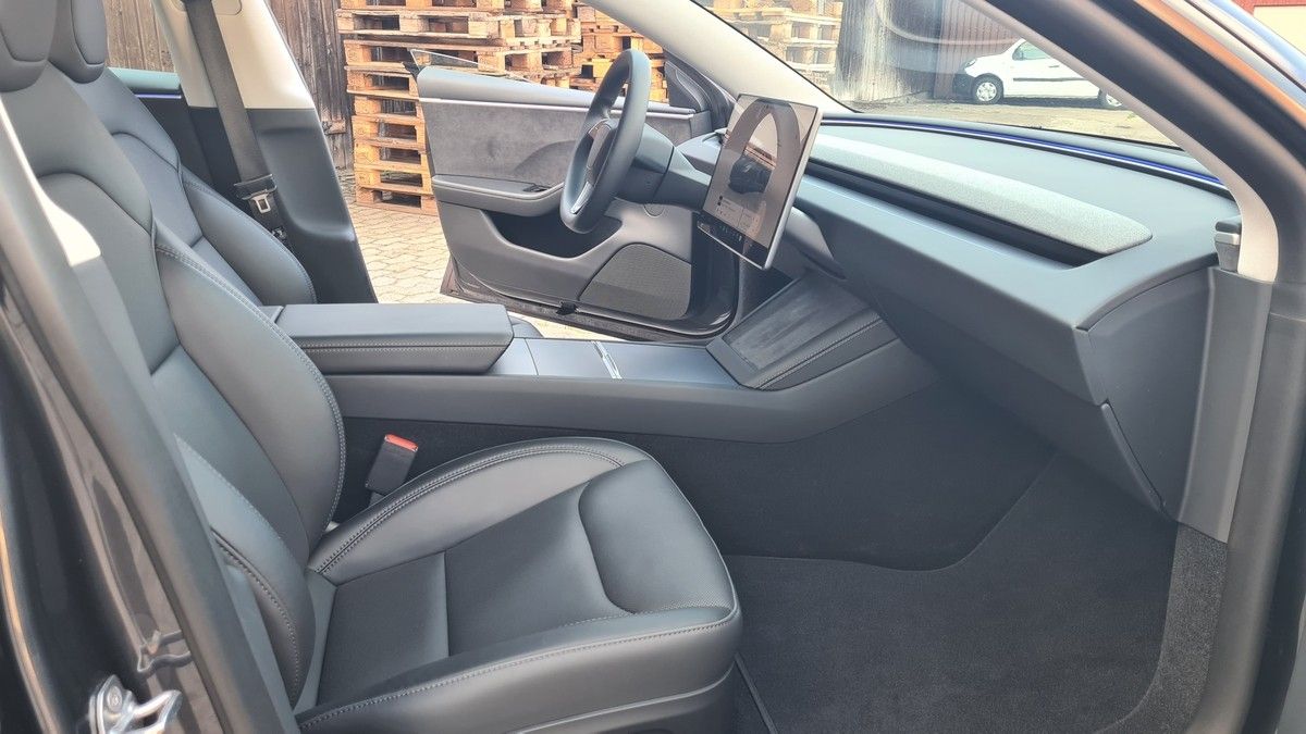 Tesla Model 3 LR AWD 2025 Highland  EAP HW 4