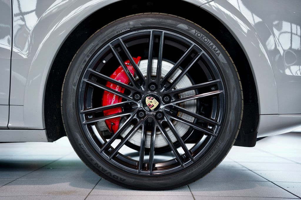 Porsche Cayenne GTS Coupé *1.H *22 *Chrono *BOSE *