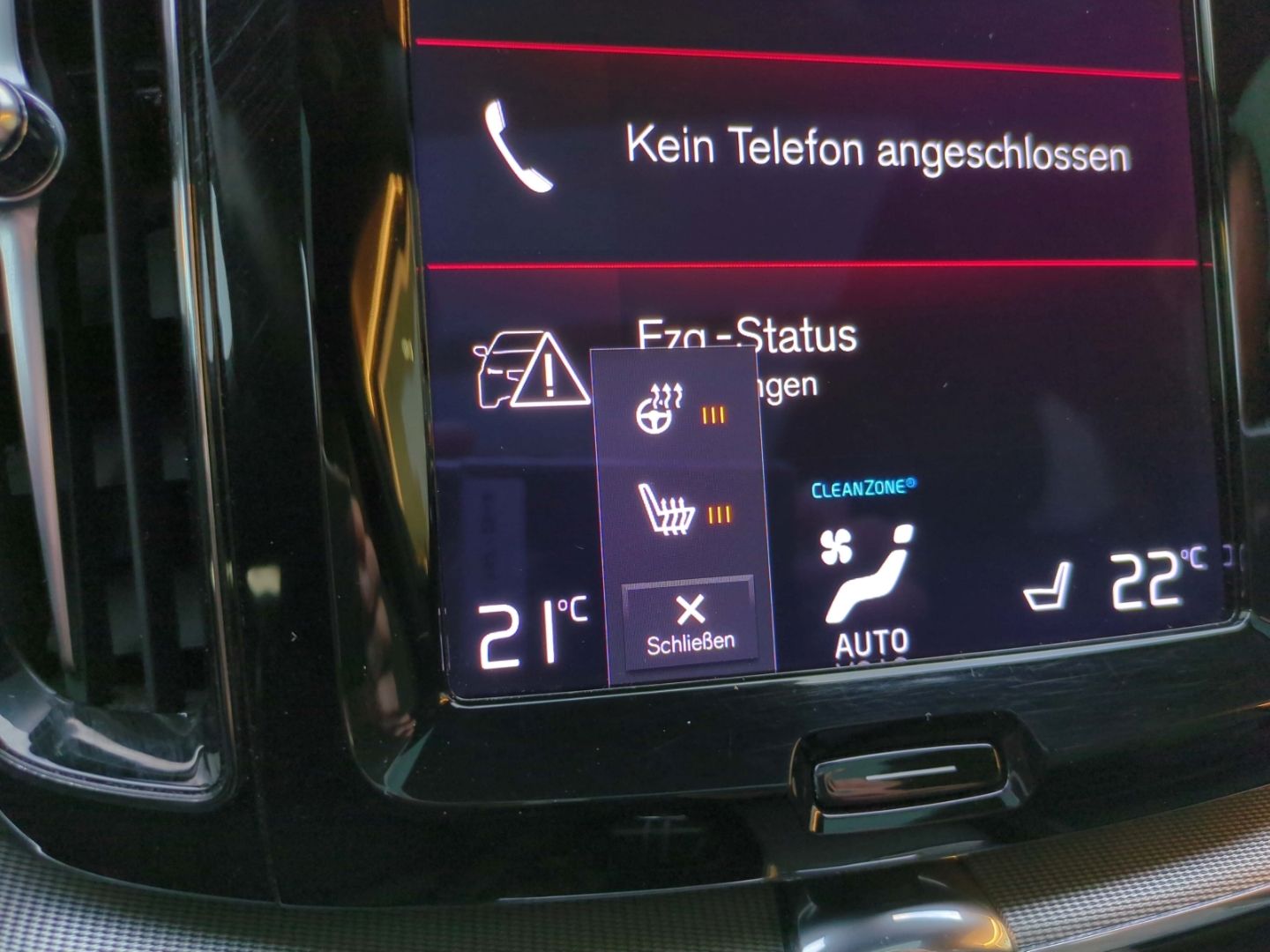 Volvo XC60 R Design Recharge Plug-In Hybrid AWD T8 Twi