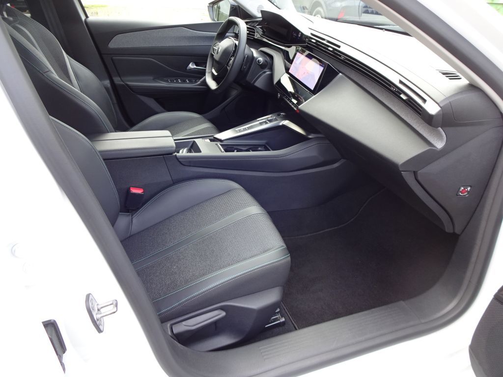 Peugeot 308 SW BlueHDi 130 EAT8 Allure Pack - Samsaru's Car Outlet