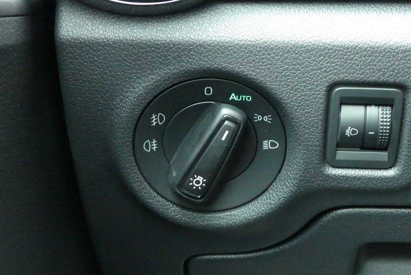 Skoda Fabia Style TSI - Samsaru's Car Outlet
