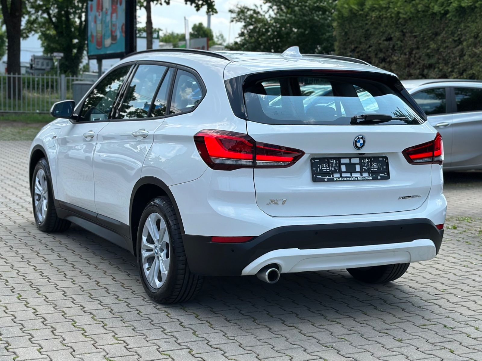 BMW X1 xDrive25e Aut. - Samsaru's Car Outlet