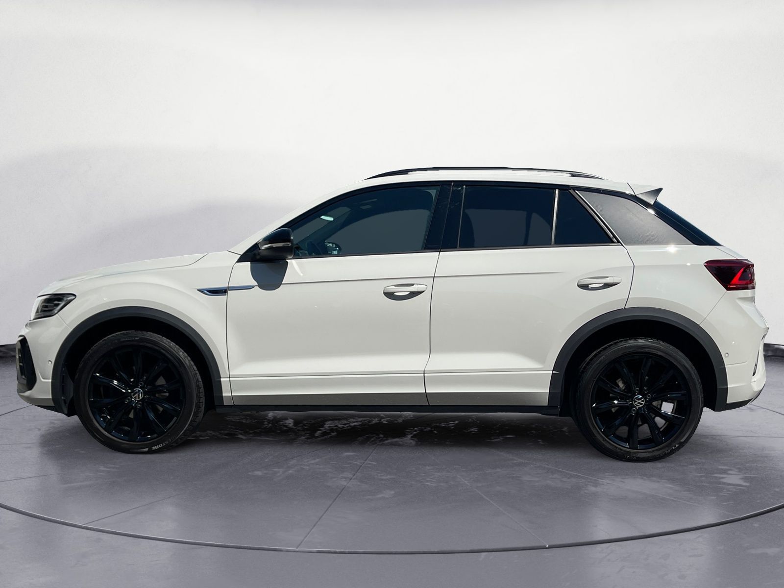 Volkswagen T-Roc R-Line 1.5 TSI - Samsaru's Car Outlet