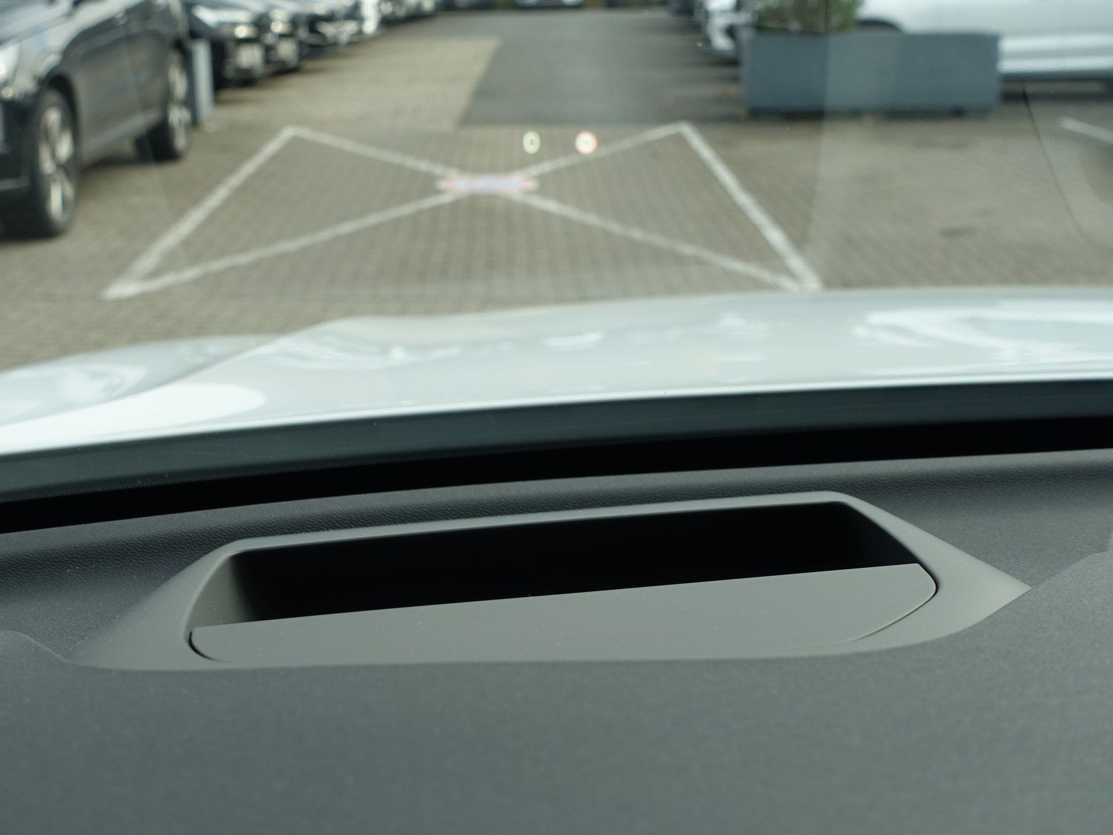 Volvo XC60 T6 Black Edition Plus Dark 360°/AHK/22"