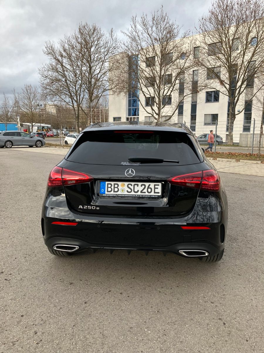 Mercedes-Benz A 250 e AMG LINE - Samsaru's Car Outlet