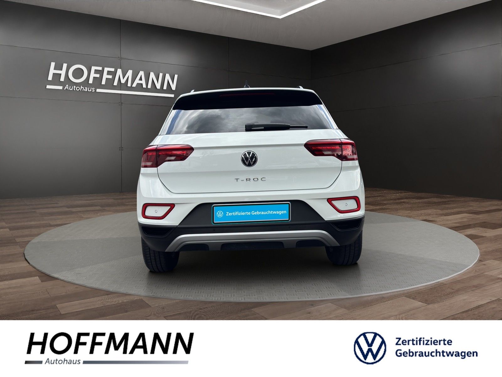 Volkswagen T-Roc 1.5TSI DSG Life - Samsaru's Car Outlet