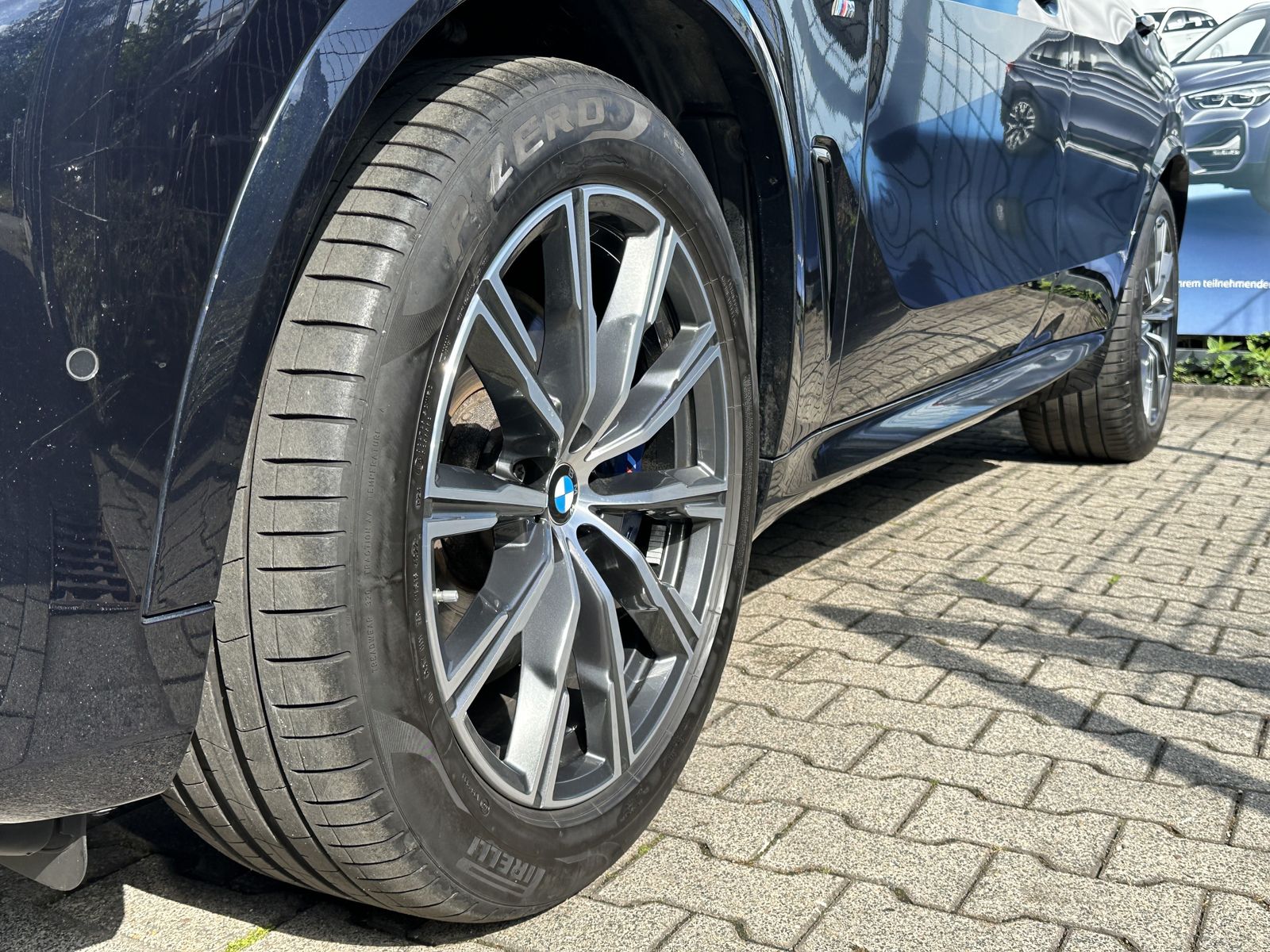 BMW X5 xDrive30d M Sport 2-Achs-Luft StHzg 7-Sitzer
