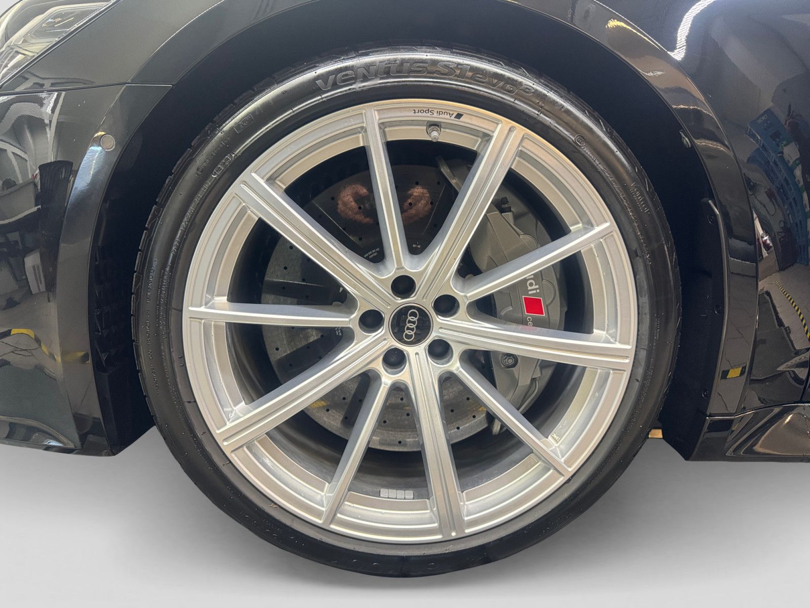 Audi RS 6 Avant TFSI quattro AHK Matrix HUD B&O AIR