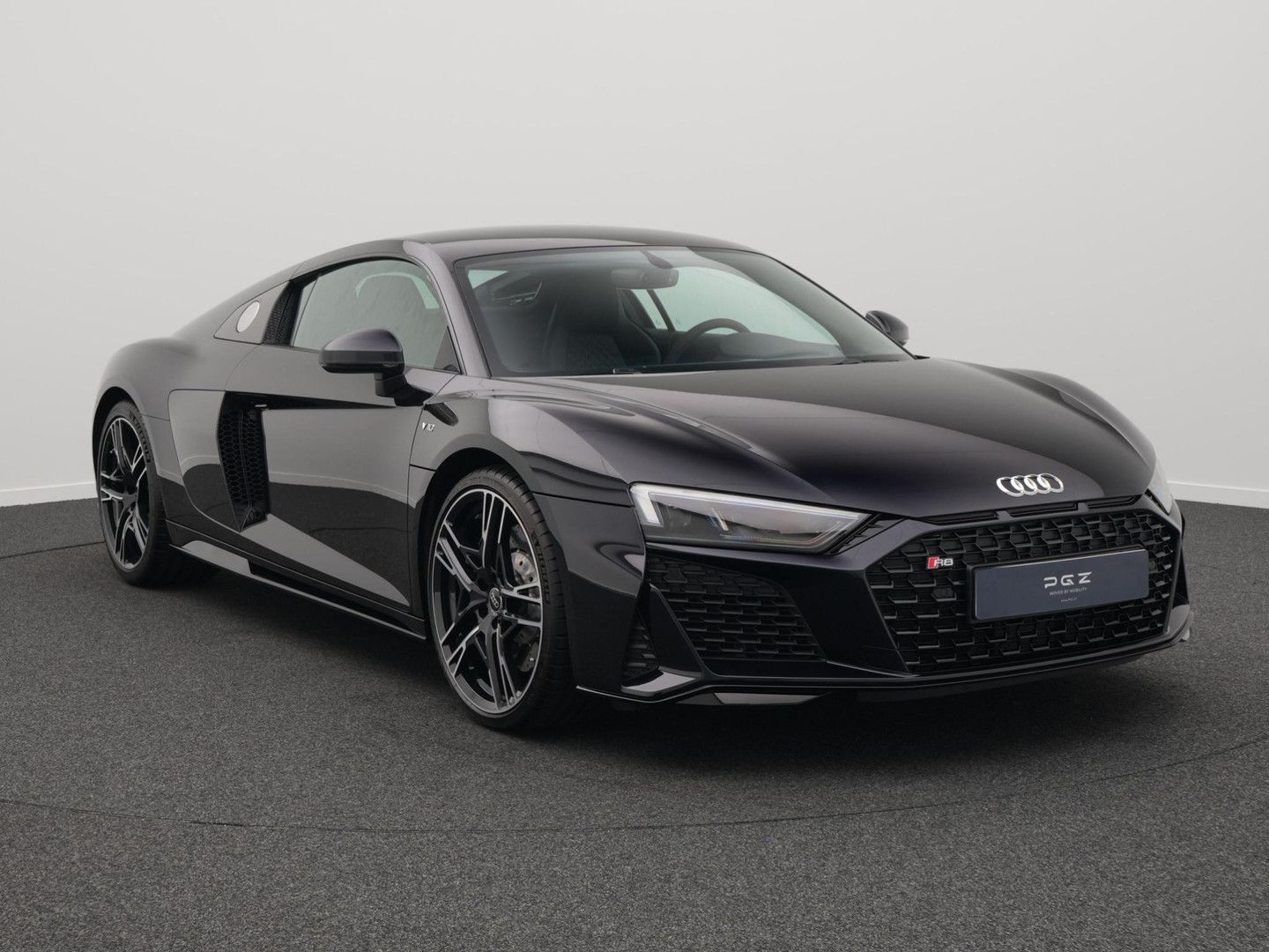 Audi R8 5.2 performance RWD - Samsaru's Car Outlet