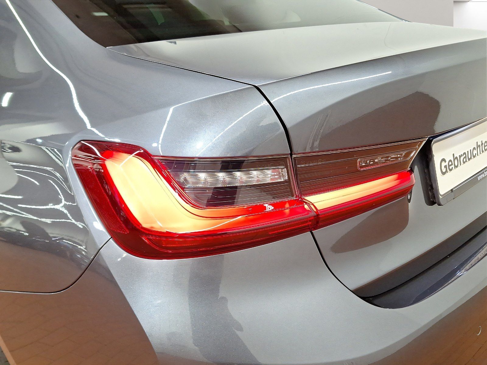 BMW 320d xDrive Limousine Sport Line - Samsaru's Car Outlet