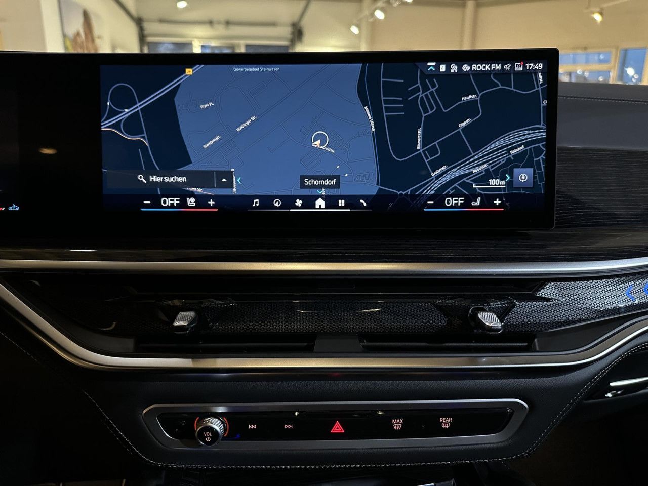 BMW X6 xDrive40d M Sport Pro Bowers Massage AHK 22"