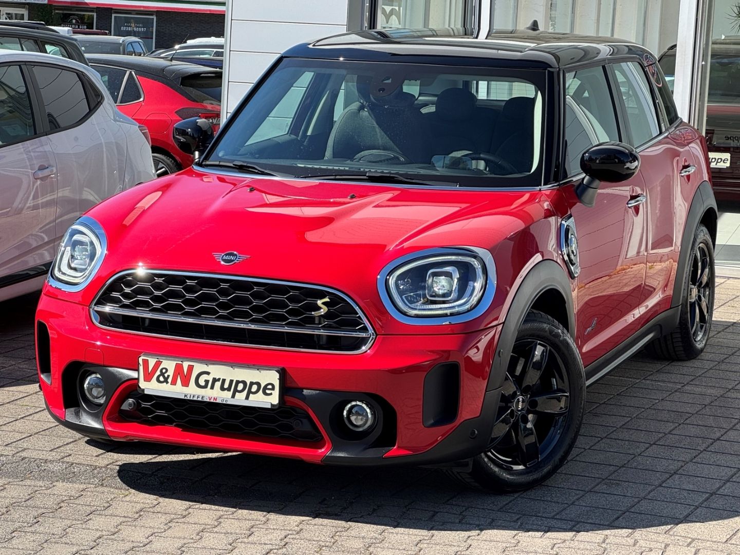 MINI Cooper SE Countryman ALL4 - Samsaru's Car Outlet
