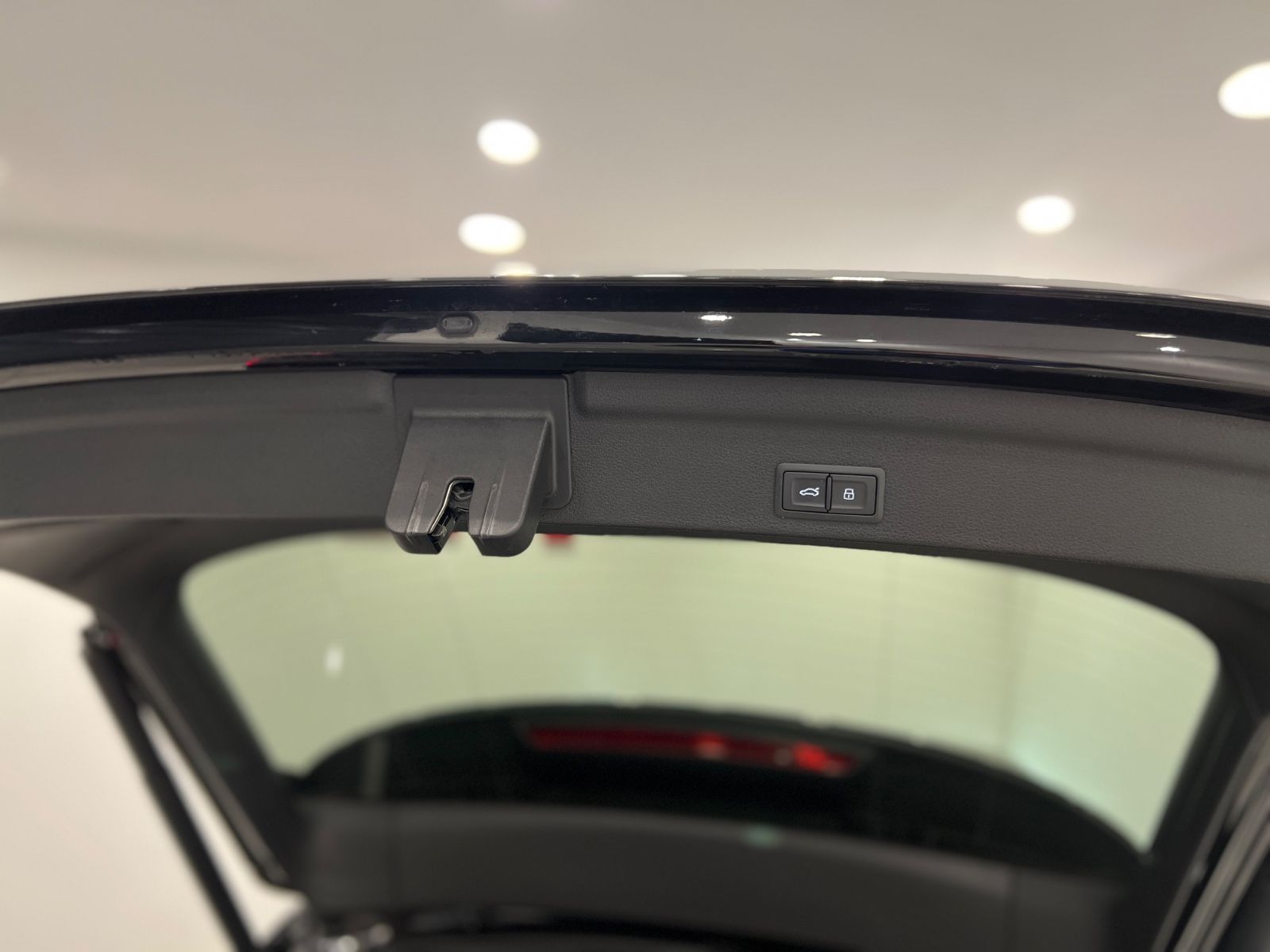 Audi Q3 Sportback 40 TDI quattro S line - Samsaru's Car Outlet