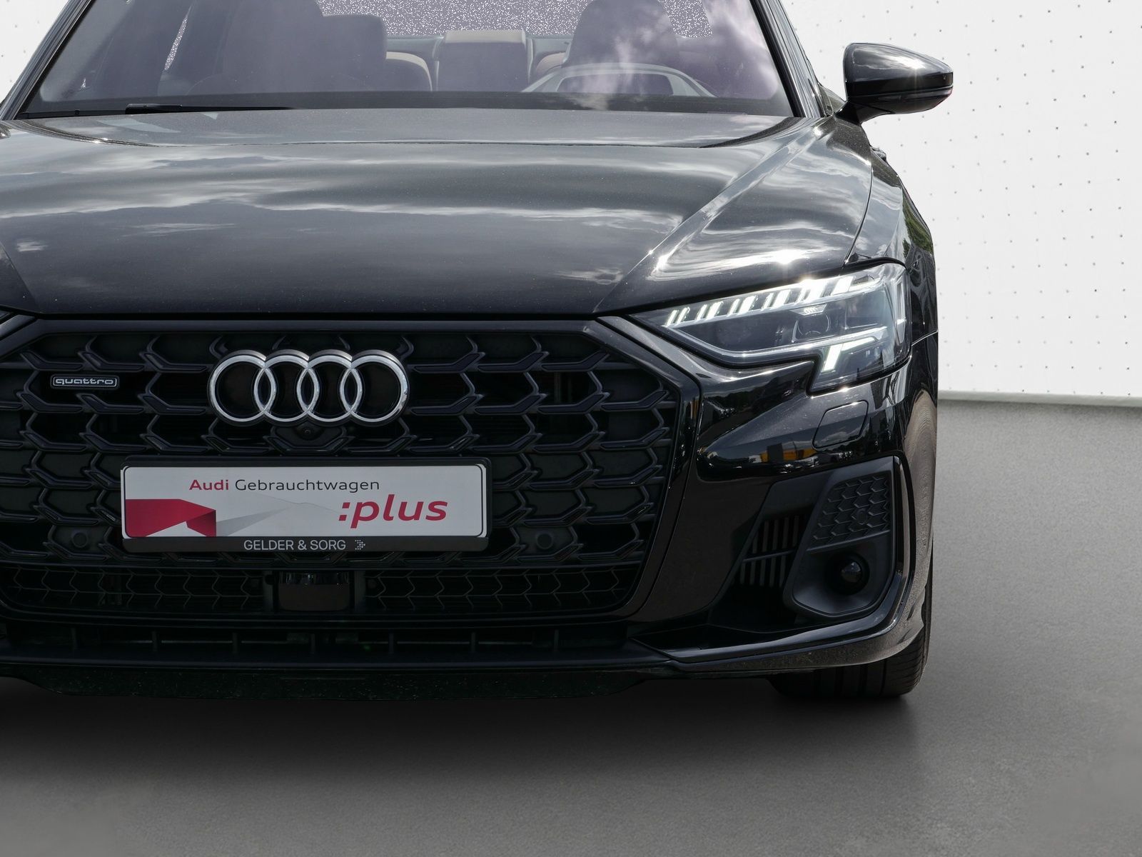 Audi A8 60 TFSI qu. S line - Samsaru's Car Outlet