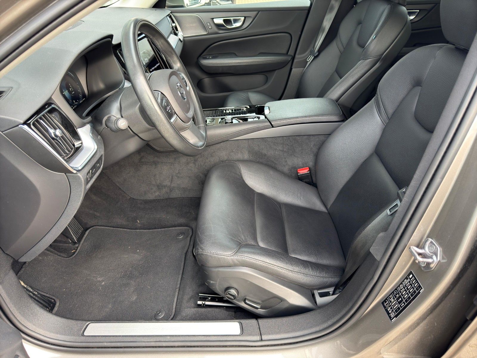 Volvo V60 T6 Inscription Expression Recharge AWD