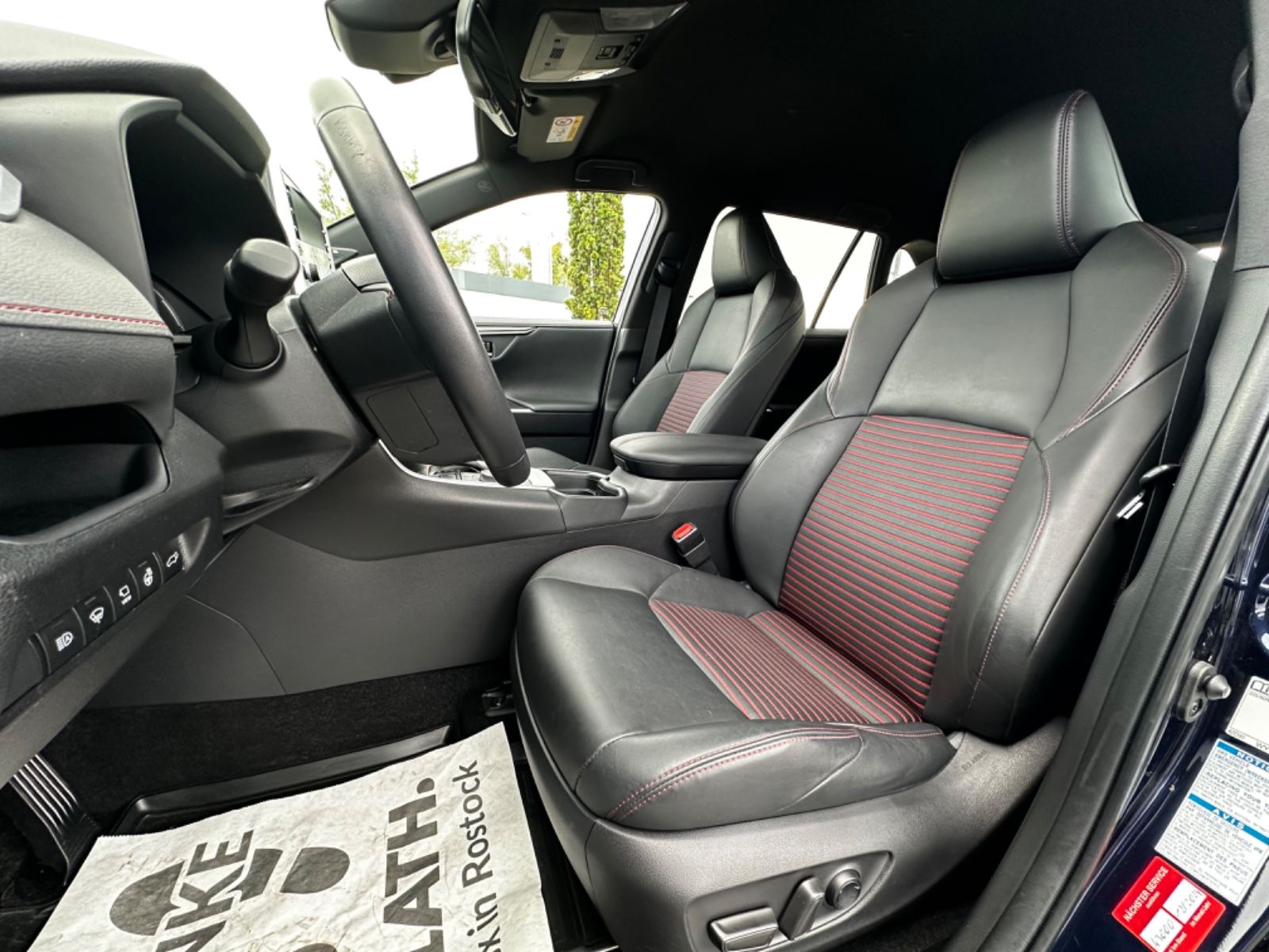 Toyota RAV 4 Plug-in Hybrid 4x4 Executive - Samsaru's Car Outlet