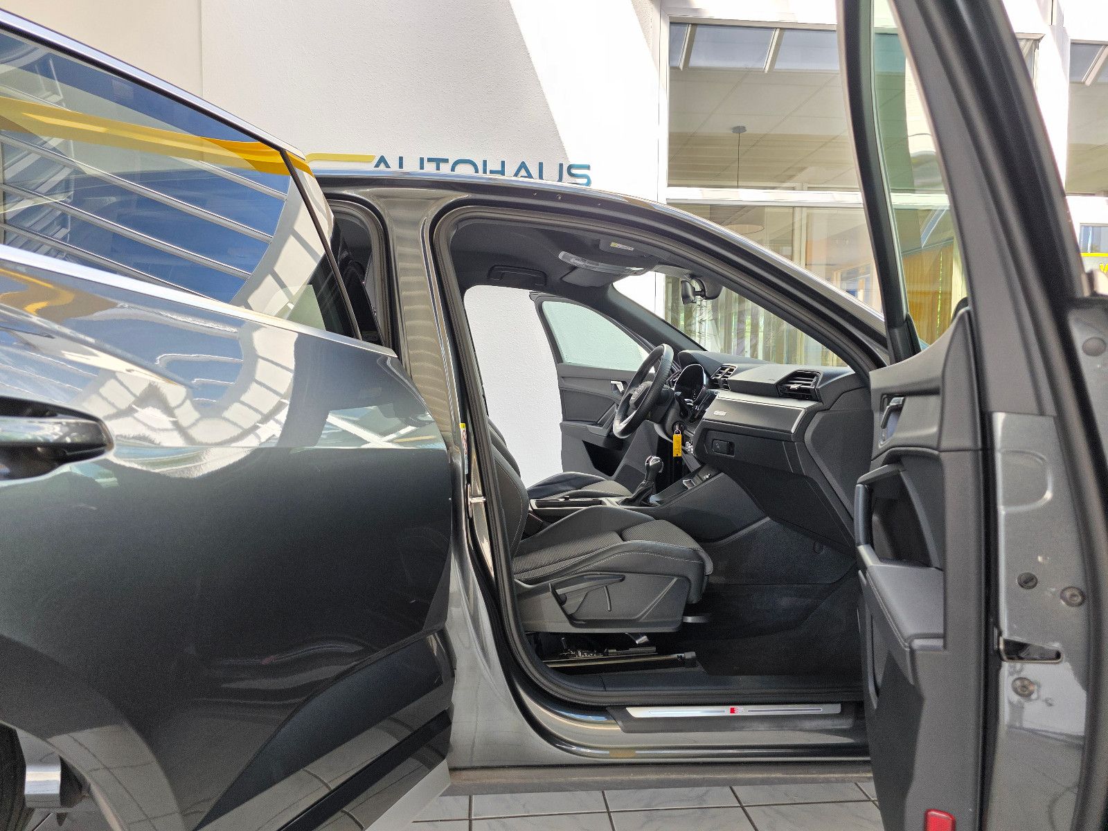 Audi Q3 Sportback 40TFSI quattro S Line - Samsaru's Car Outlet